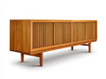 Meuble TV 180×40×70 cm – bois marron – design à lattes moderne pour salon